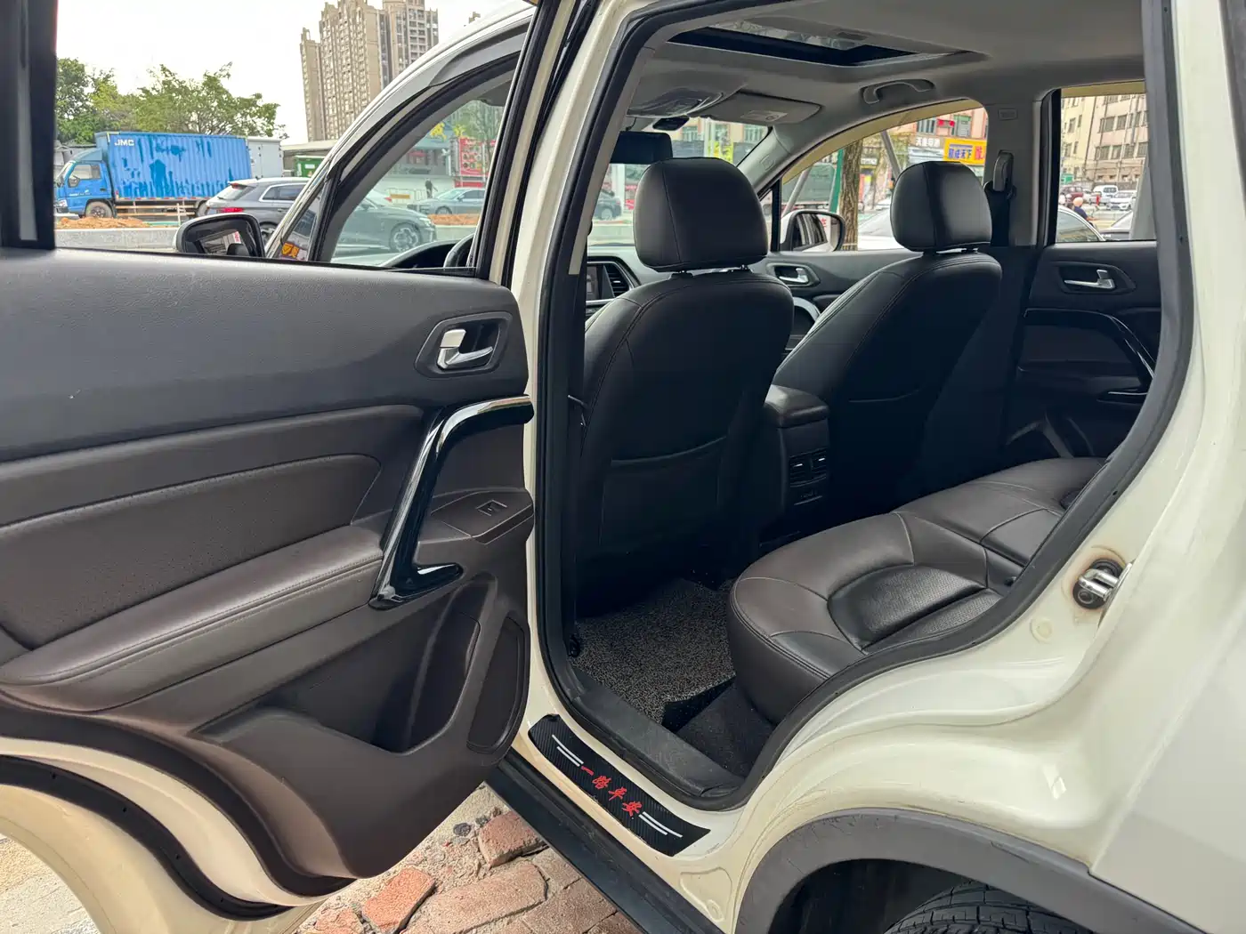 GAC Trumpchi Trumpchi GS4 2017 235T Automatic 2WD Luxury Smart Connected Edition фото 17