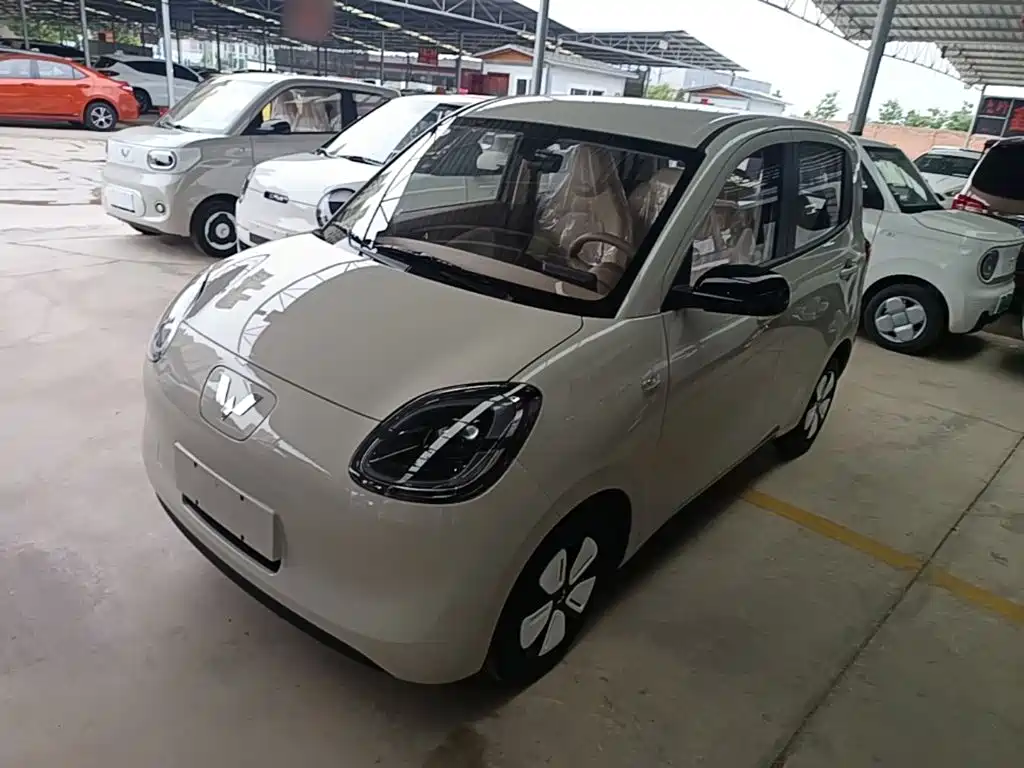 Wuling Motors Hongguang MINIEV 2025 4-Door Advanced