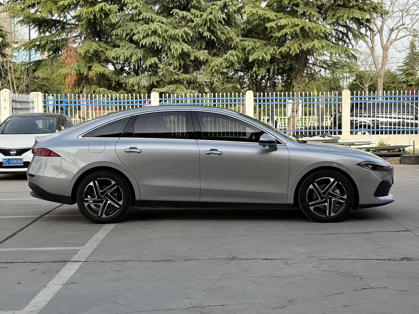 Roewe D7 2023 2023 DMH 125km Flagship Edition