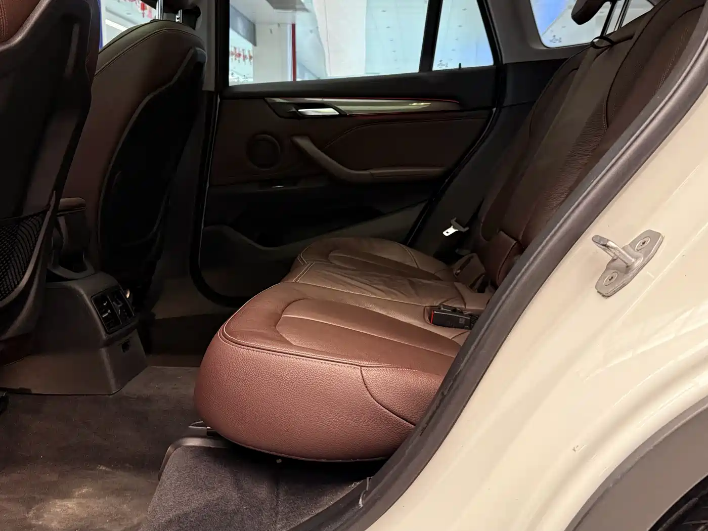 BMW X1 2019 sDrive18Li Premium Model фото 8