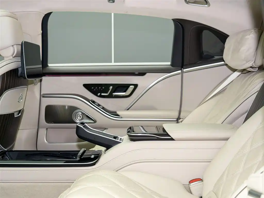 Mercedes-Benz Maybach S-Class 2022 S 680 4MATIC фото 12