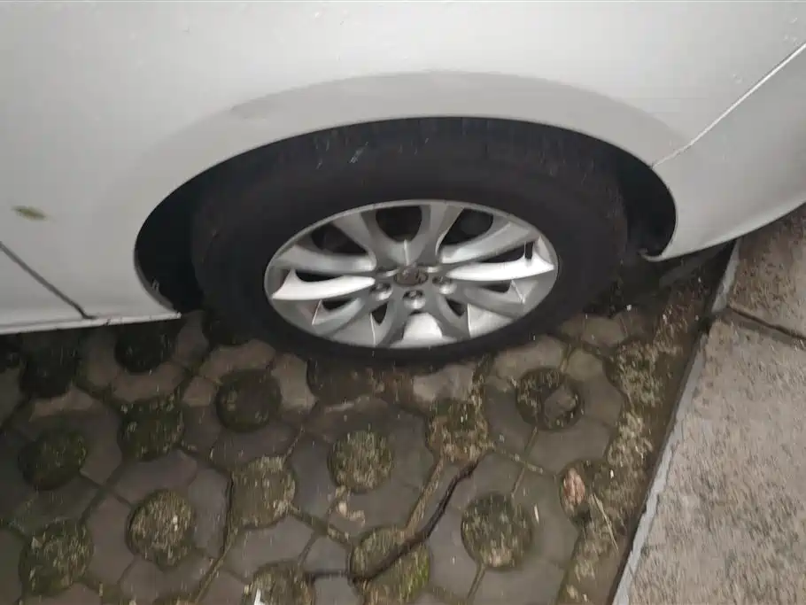 Buick Excelle 2014 XT 1.6L Automatic Fashion фото 6