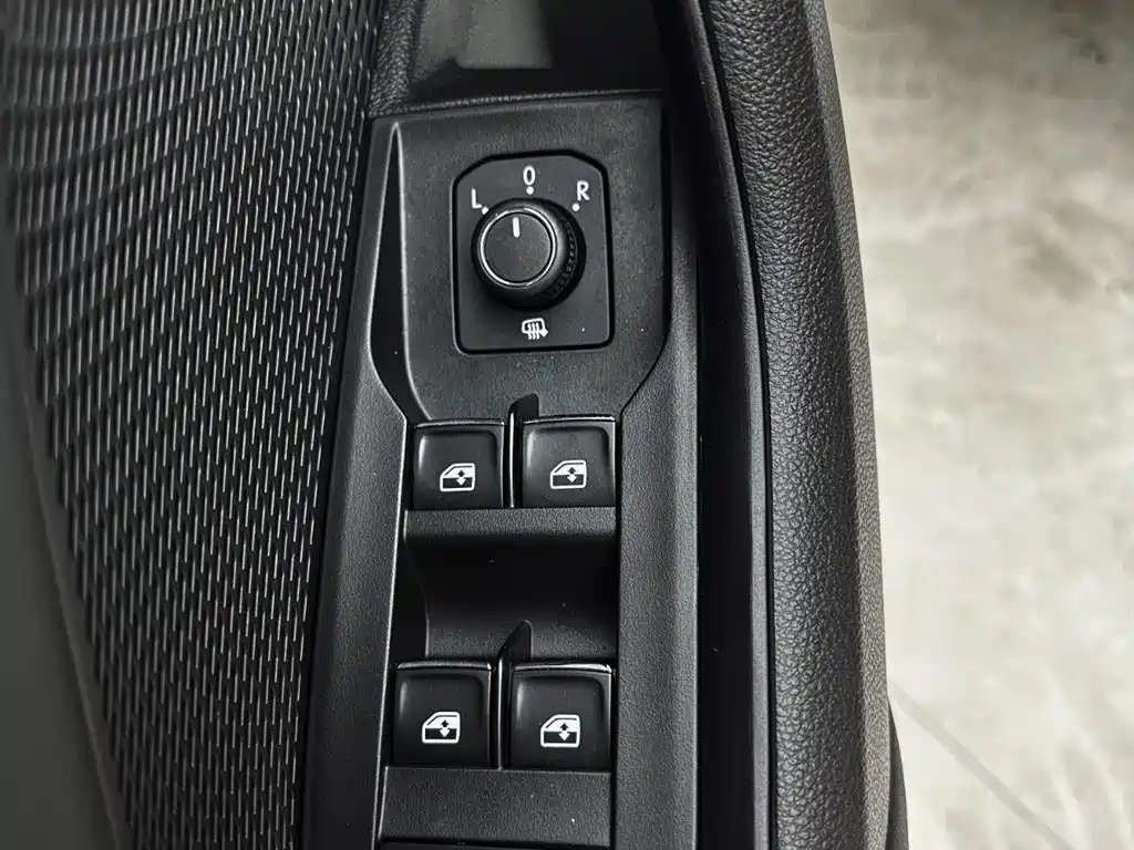 Škoda Octavia 2023 Facelift PRO TSI280 Premium Edition фото 16