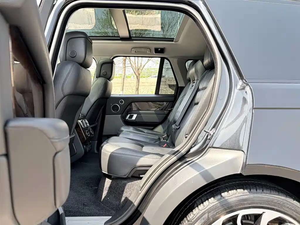 Land Rover Range Rover 2020 3.0 L6 Shengshi Edition фото 8