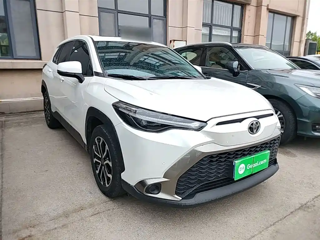 Toyota Frontlander 2022 2.0L CVT Luxury Edition фото 4