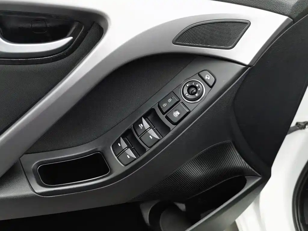 Hyundai Langdong 2017 2016 1.6L Manual Premium Edition
