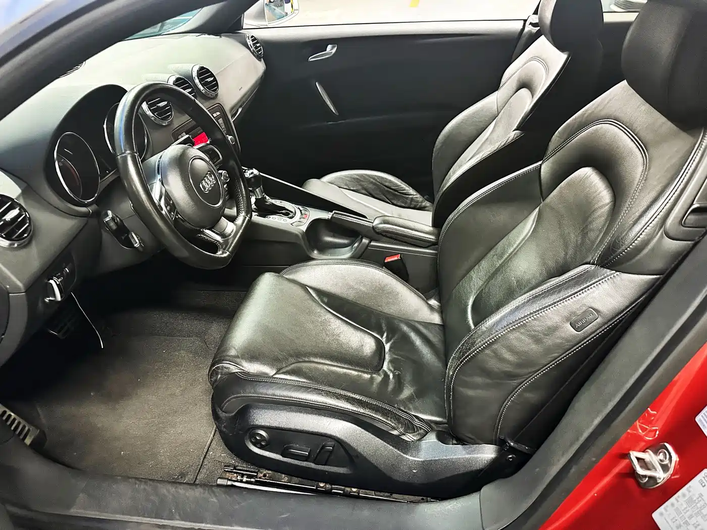 Photo 10 - Audi TT
