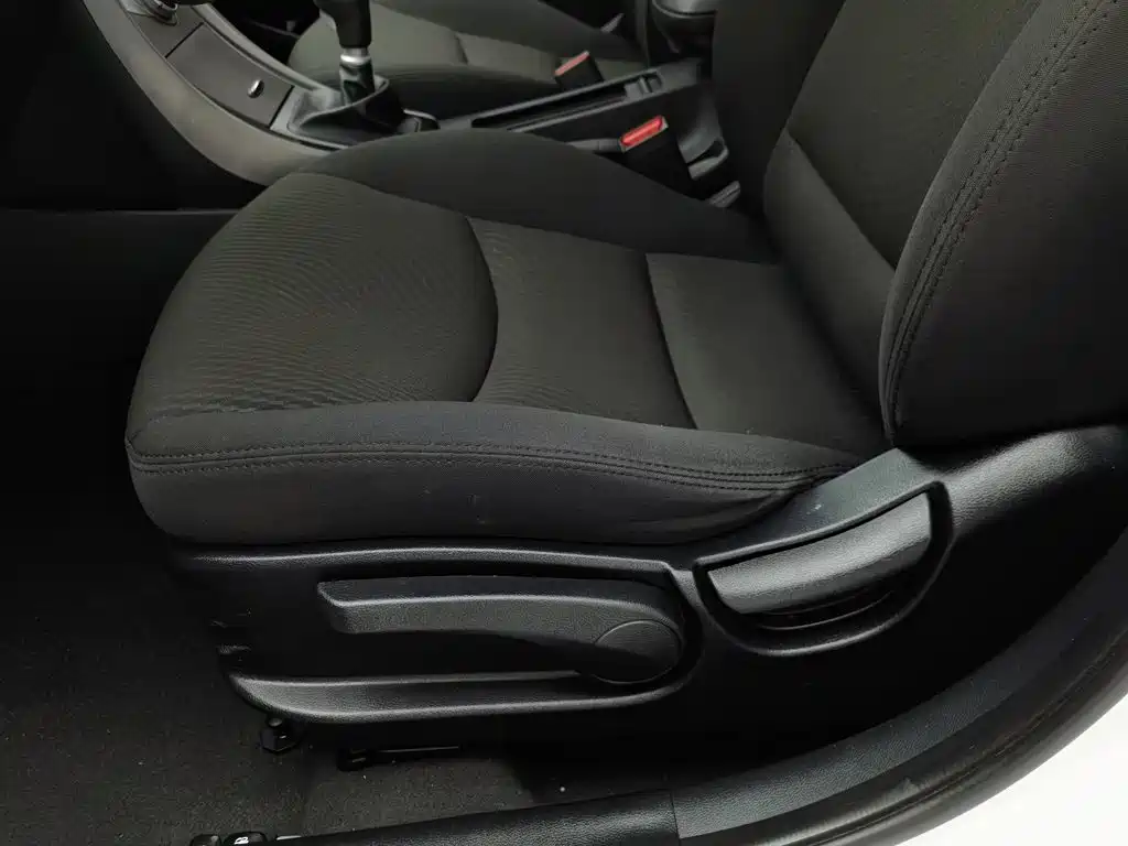 Hyundai Langdong 2017 2016 1.6L Manual Premium Edition