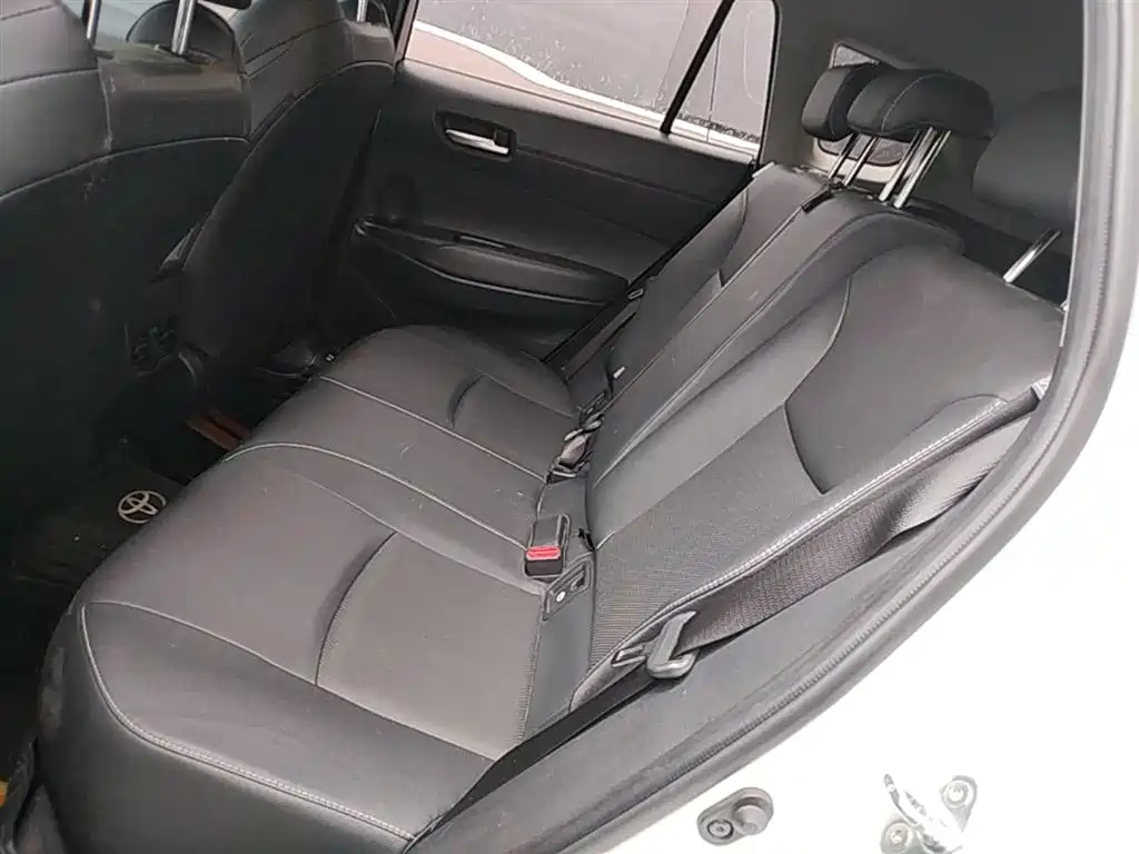 Toyota Frontlander 2022 2.0L CVT Luxury Edition фото 17