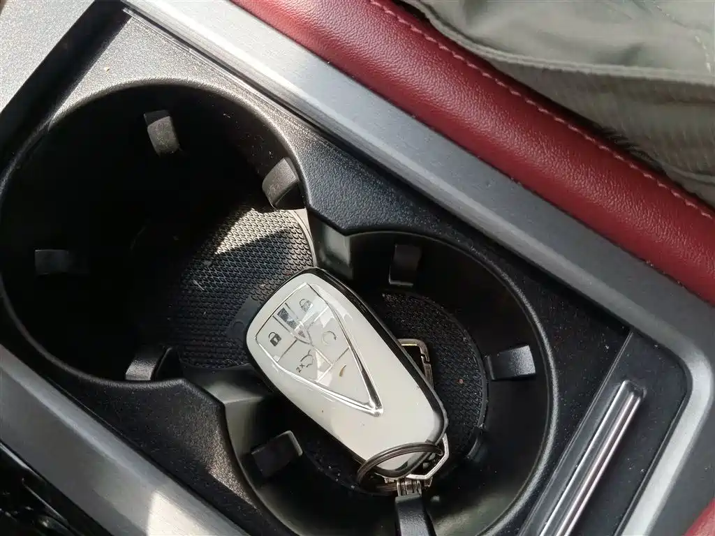 Фото 9 - Changan CS75 PLUS
