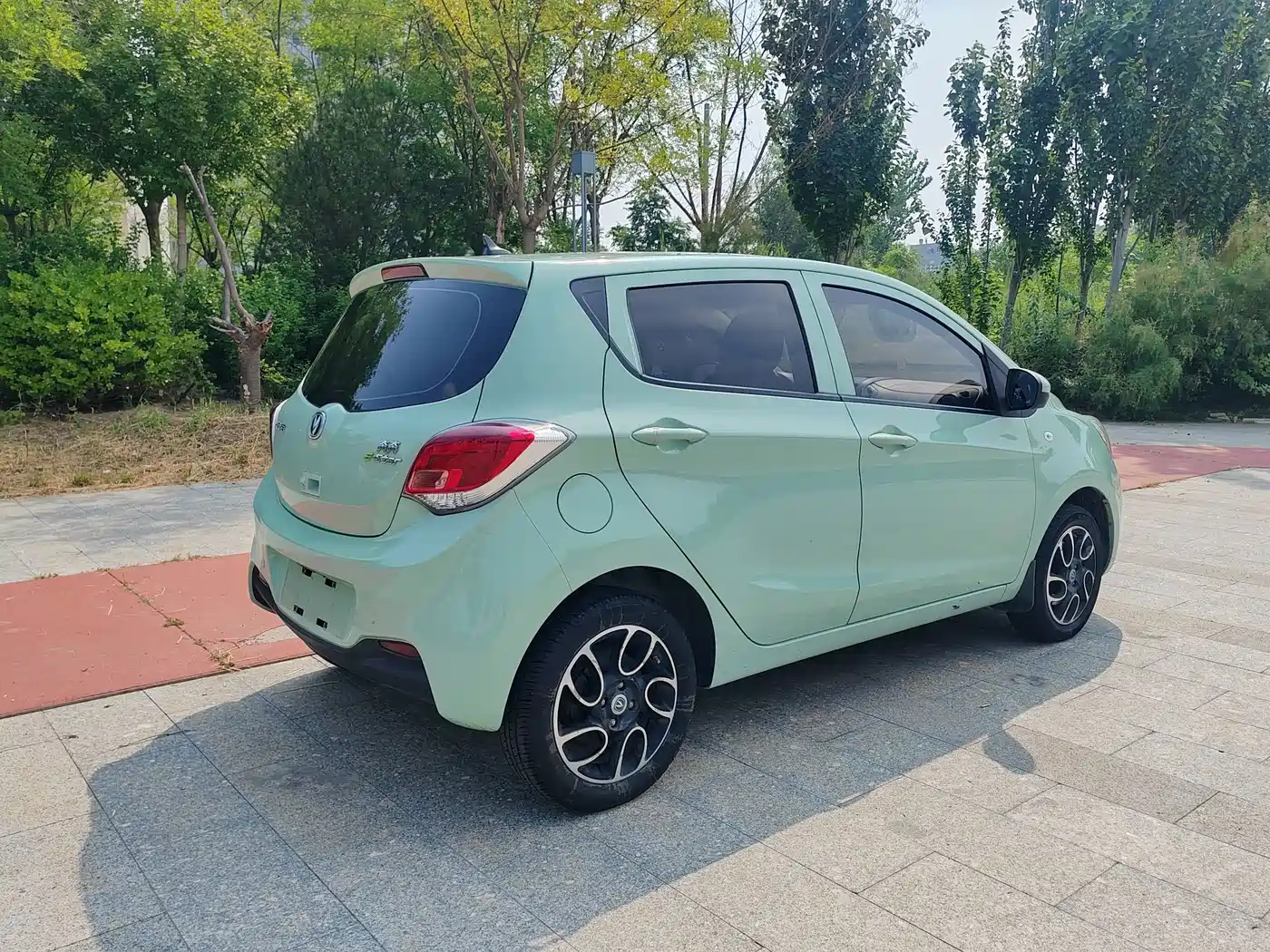 Changan Benben E-Star 2022 2021 National Edition Colorful Version LFP (31.95kWh)