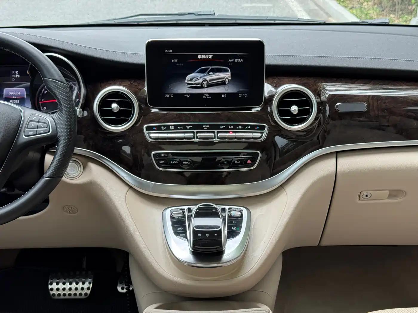 Mercedes-Benz V-Class 2017 Model V 260 Premium Edition фото 9