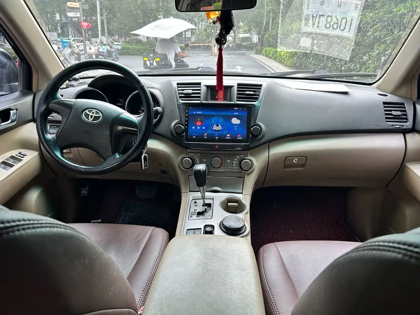 Photo 13 - Toyota Highlander