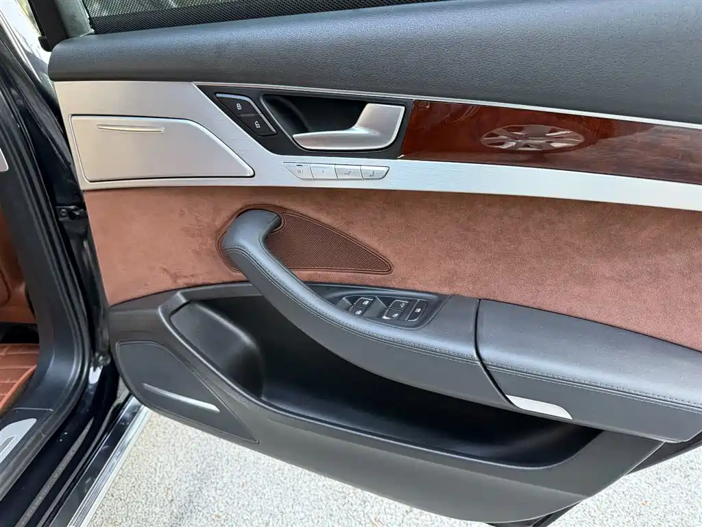 Audi A8 2013 A8L 45 TFSI quattro Luxury фото 19