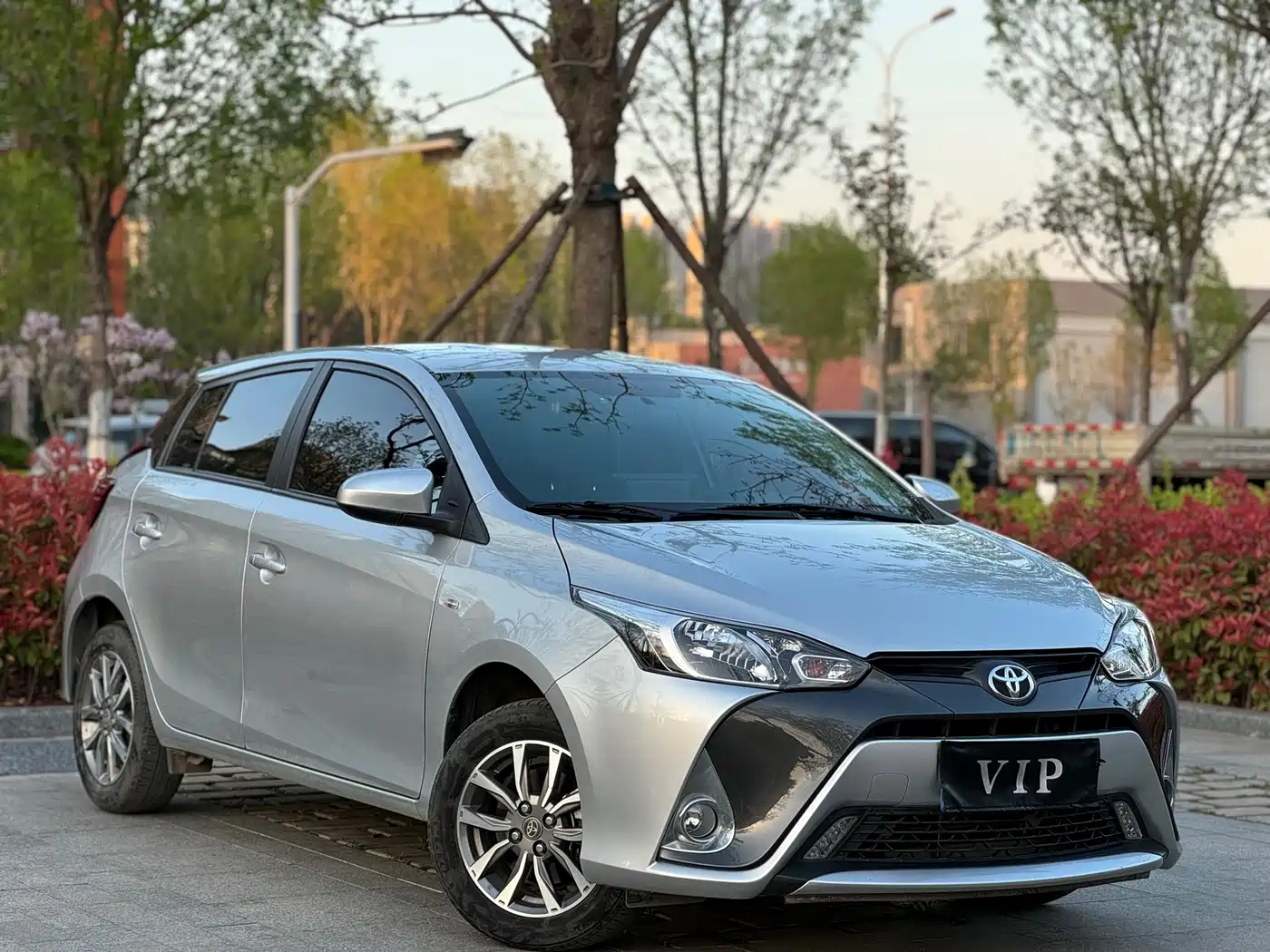 Toyota YARiS L Zhi Xuan 2022 1.5L CVT Luxury PLUS Edition фото 3