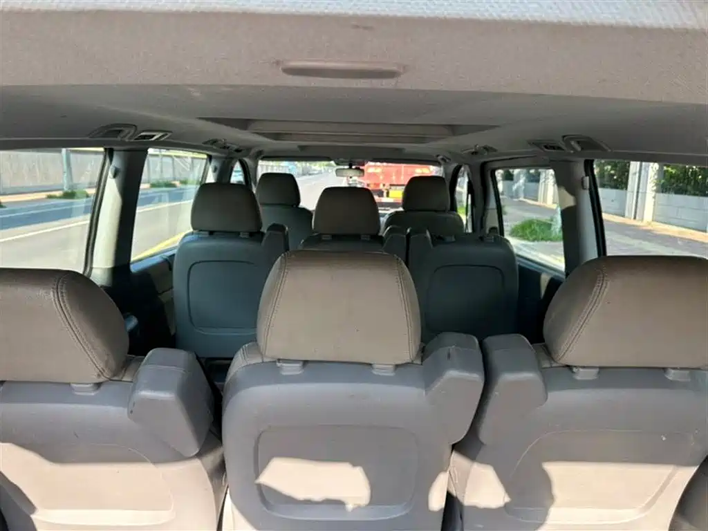 Mercedes-Benz Vito 2010 2.5L Business Edition фото 9