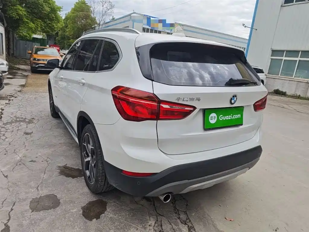 BMW X1 2018 sDrive18Li Premium Model фото 5