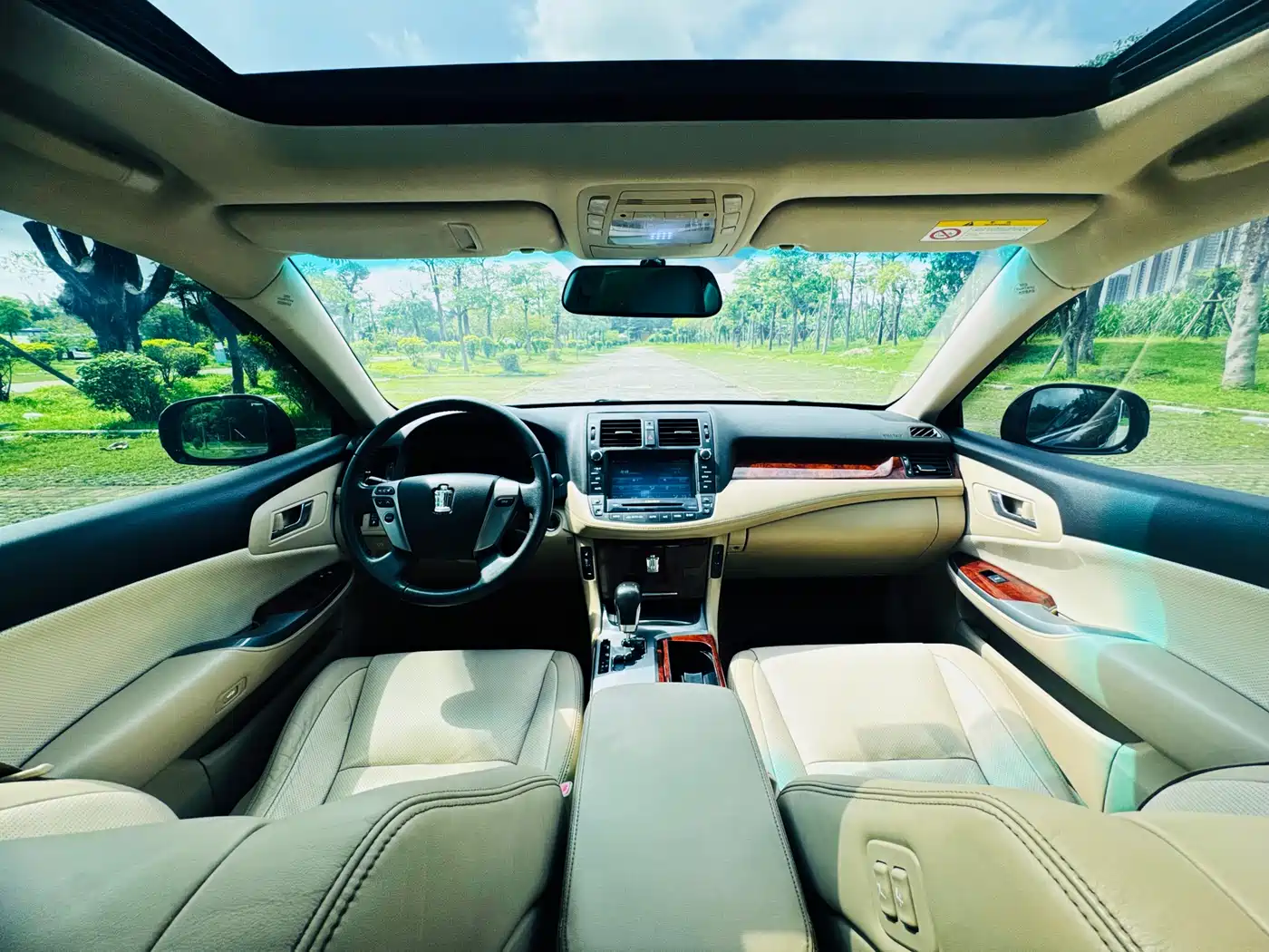 Toyota Crown 2012 2.5L Royal Leather Edition фото 14