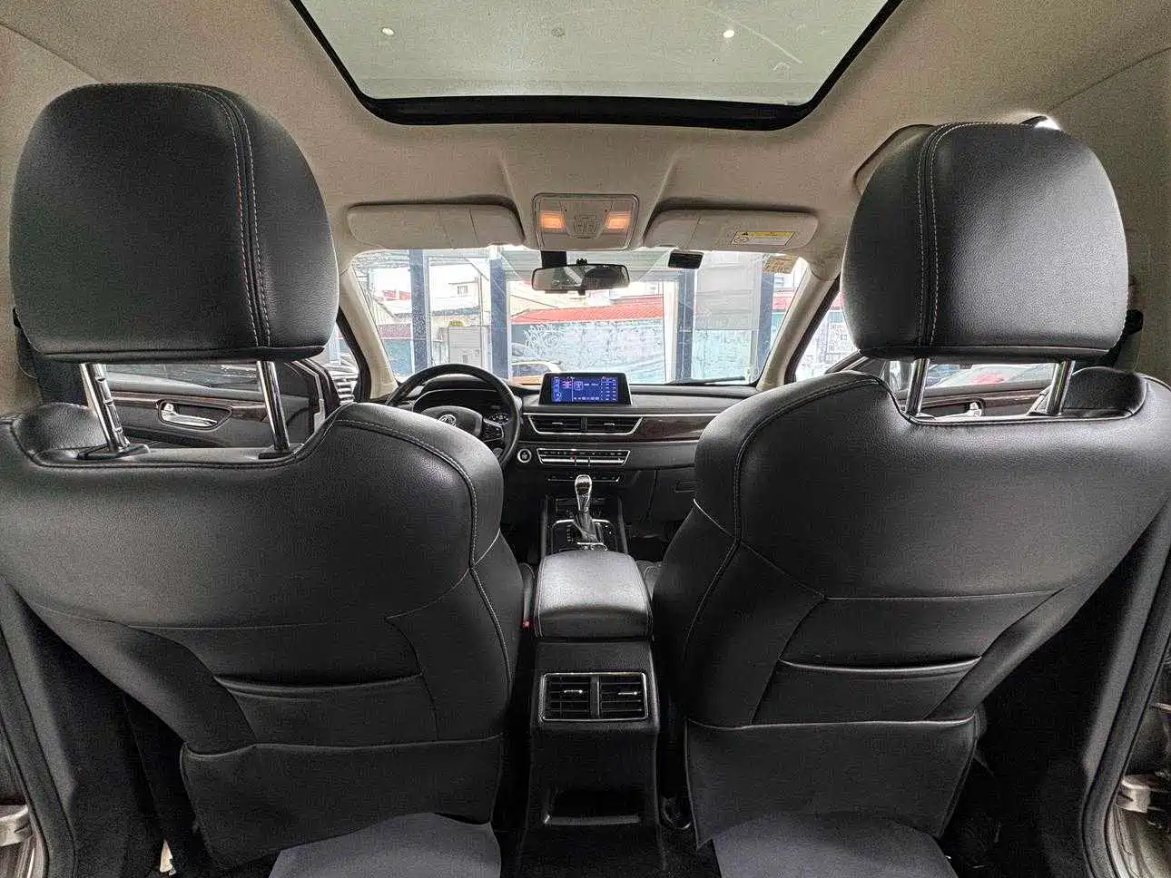Dongfeng Fengguang Fengguang 580 2017 2017 1.5T CVT Comfort Version