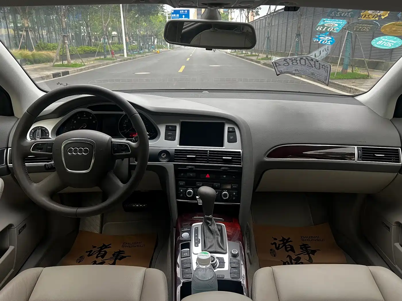 Фото 14 - Audi A6L