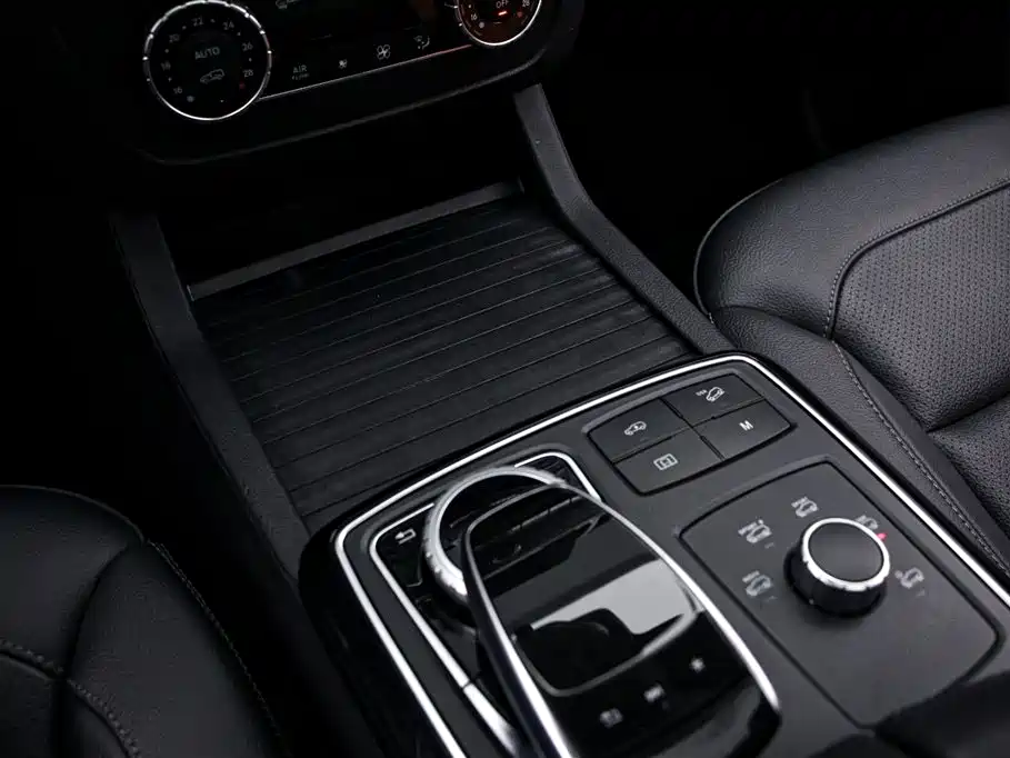 Mercedes-Benz GLE Coupe 2017 GLE 400 4MATIC Coupe SUV фото 9