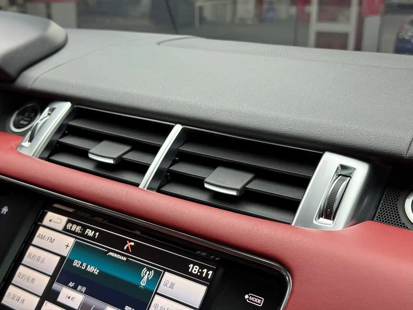 Land Rover Range Rover Sport 2016 3.0 SC V6 HST фото 19