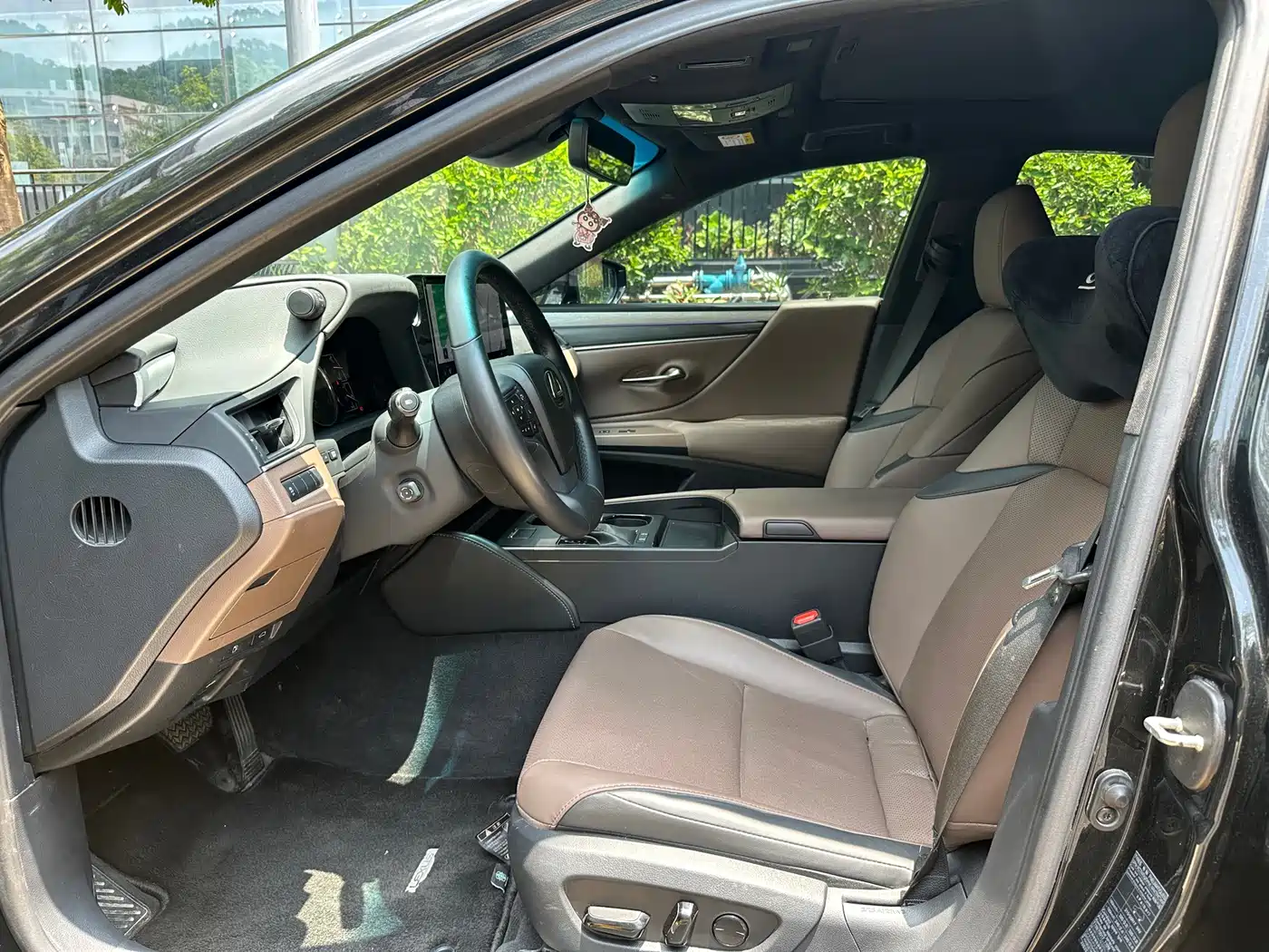 Фото 5 - Lexus ES