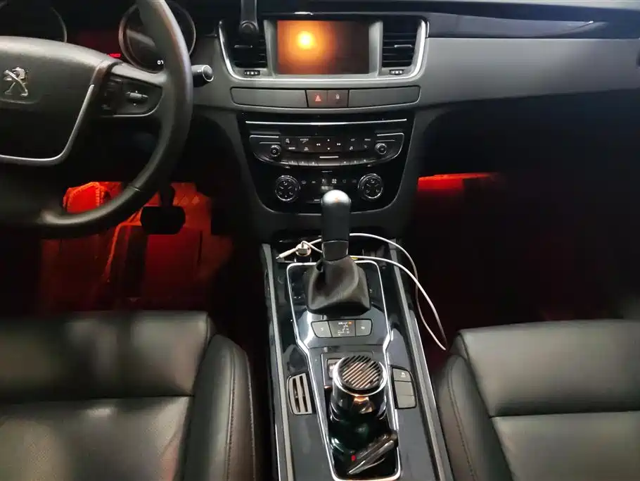 Peugeot 508 2015 1.6THP Auto Excellence Edition фото 13