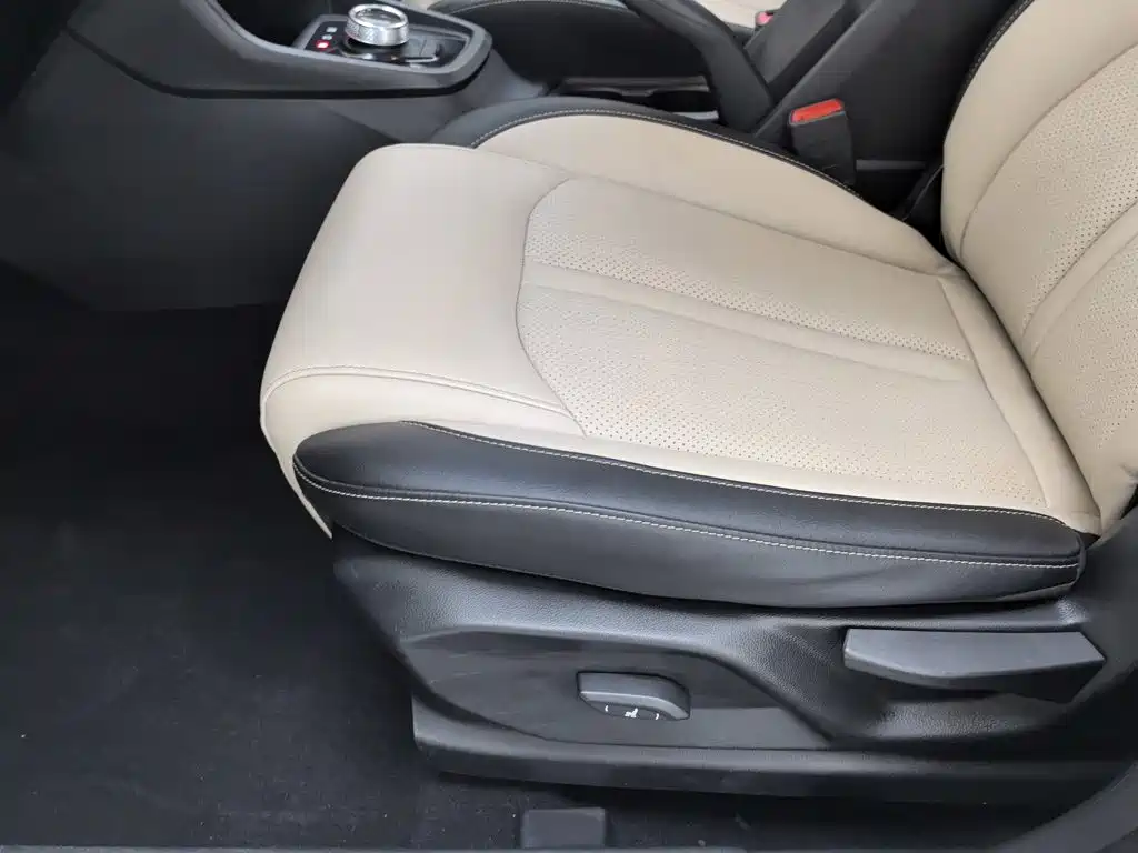 Baojun 360 2018 2018 1.5L Automatic Luxury (China V)