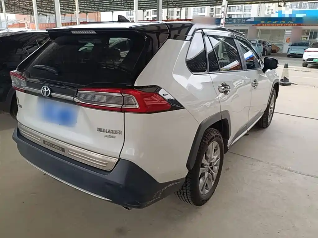 Toyota Wildlander 2021 2.0L CVT 4WD Luxury Edition фото 7