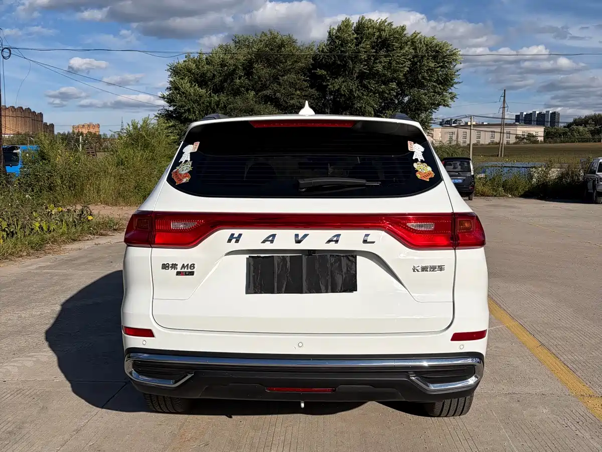 Haval M6 2023 2023 PLUS 1.5T DCT Luxury Smart Connect