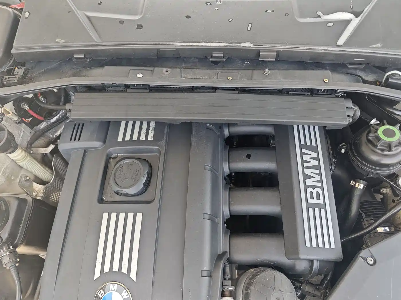 BMW 3 Series 2009 325i Luxury фото 20