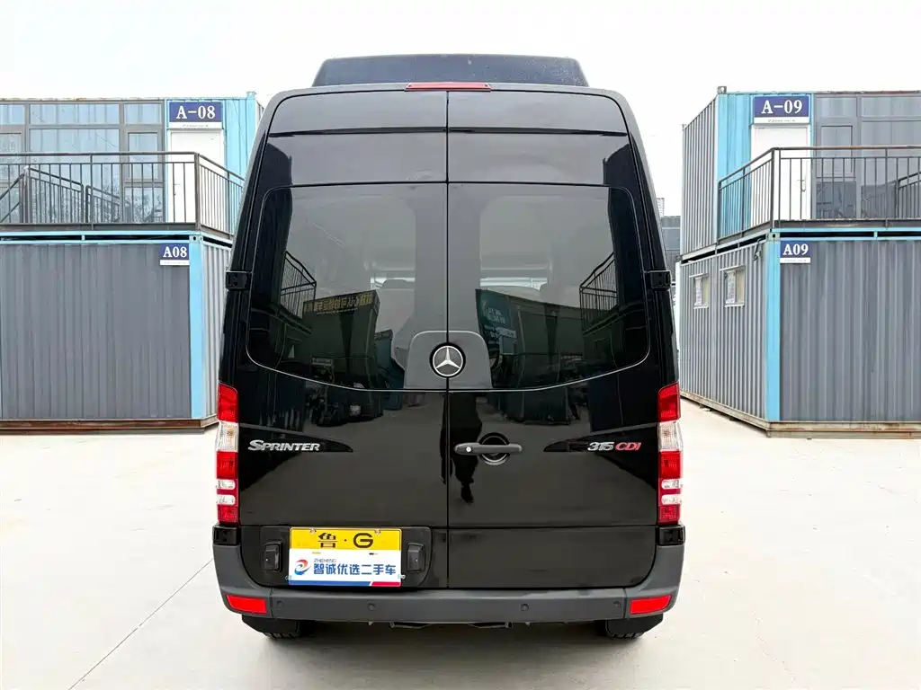 Mercedes-Benz Sprinter 2012 2.1T Zunlv Medium Wheelbase Edition фото 3