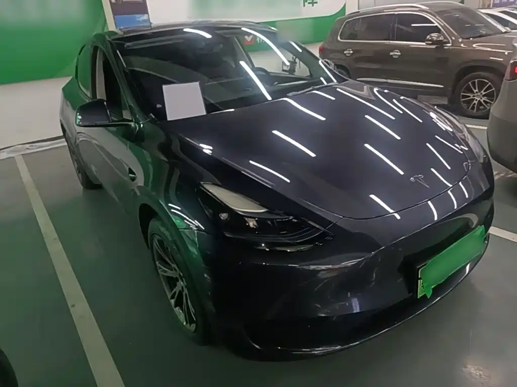 Фото 4 - Tesla Model Y