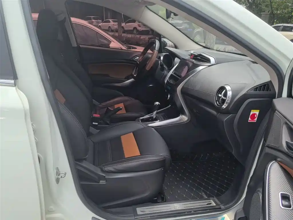 BYD Yuan 2016 1.5TID Automatic Luxury фото 25
