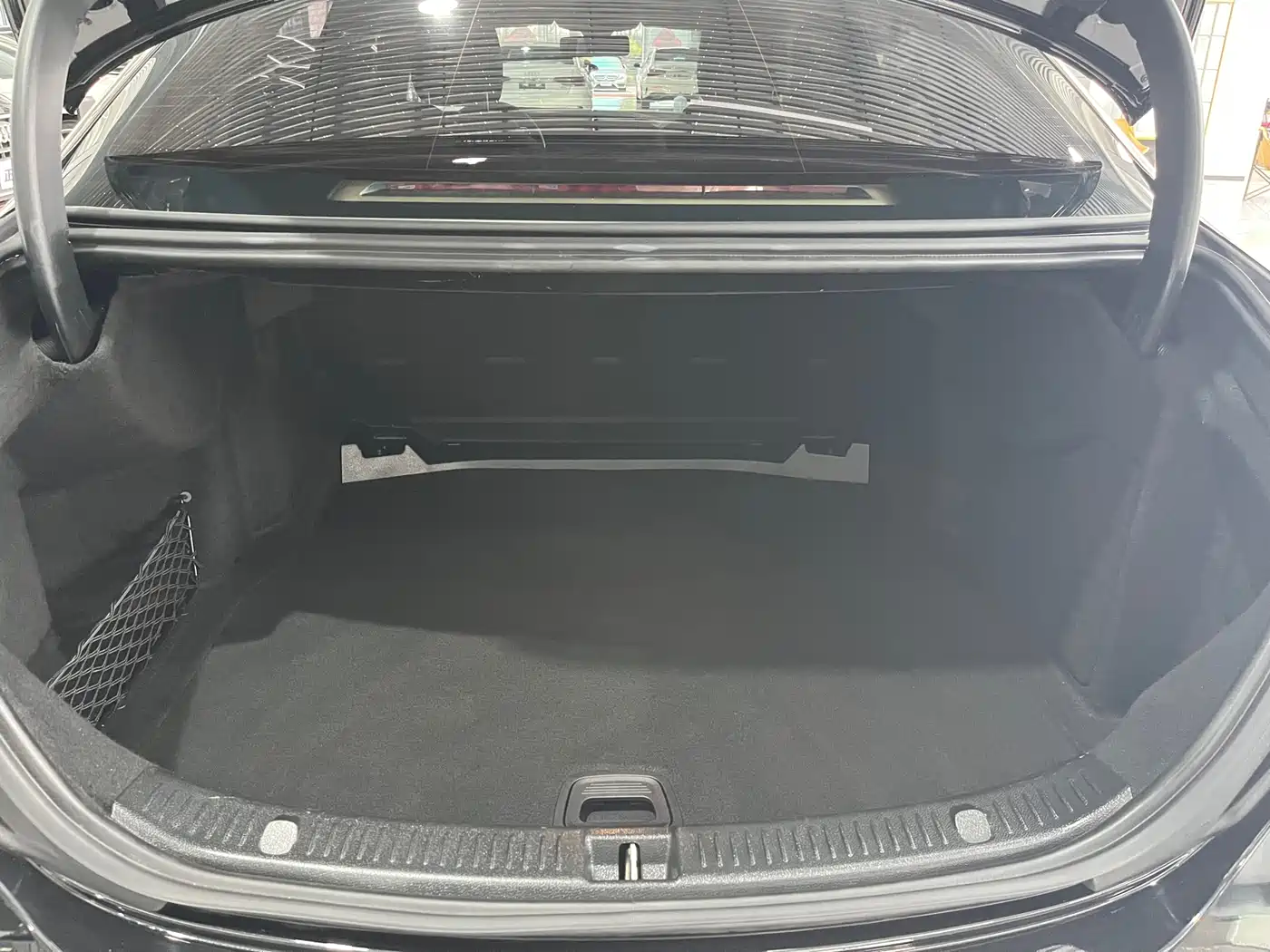 Mercedes-Benz E-Class 2023 E 300 L Luxury фото 18