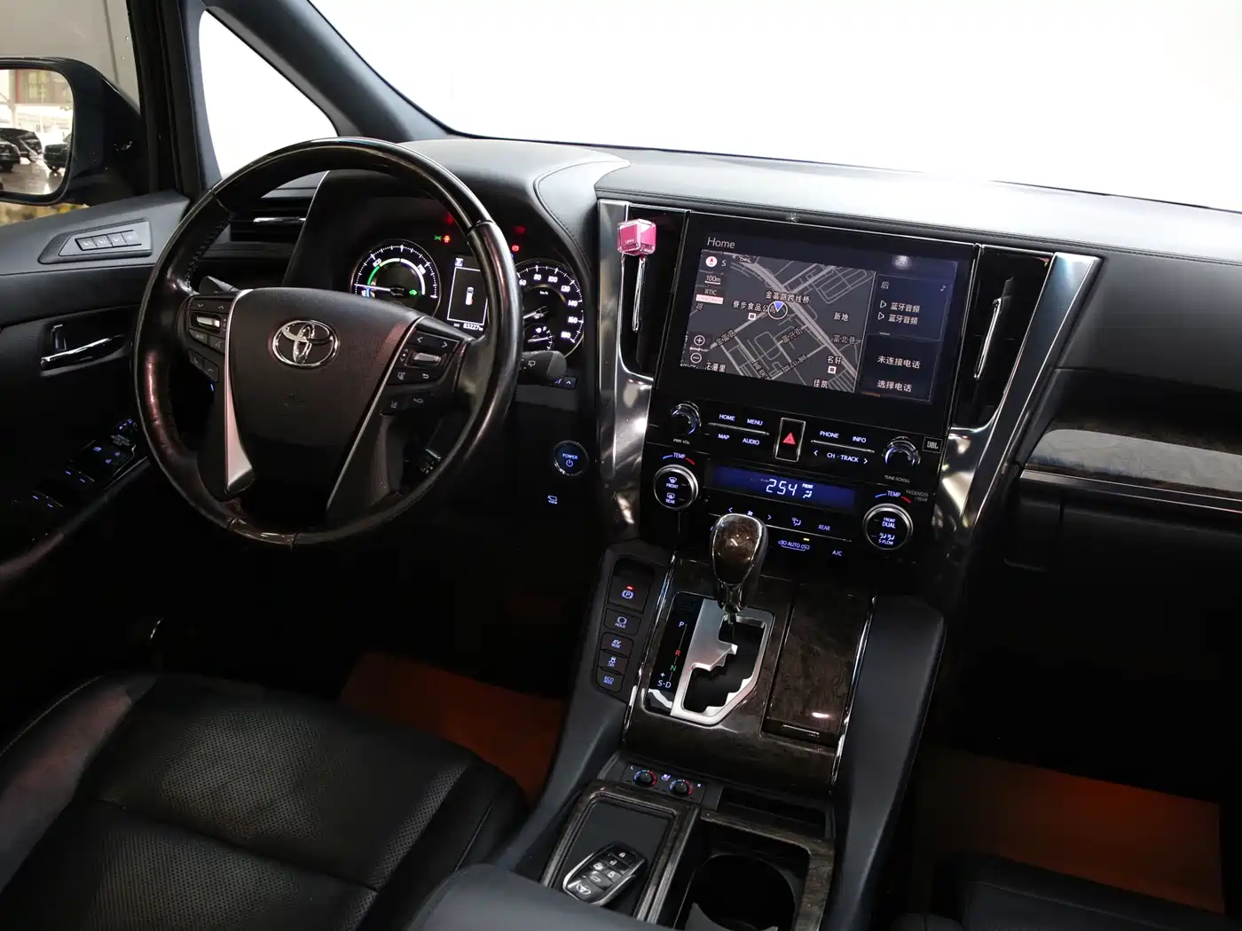 Toyota Vellfire 2021 Crown Hybrid 2.5L HV Supreme Edition фото 12