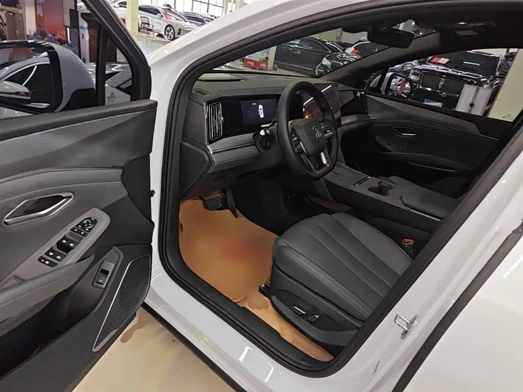 BYD Song L DM-i 2026 DM-i Intelligent Driving Edition 135KM Base Model фото 16