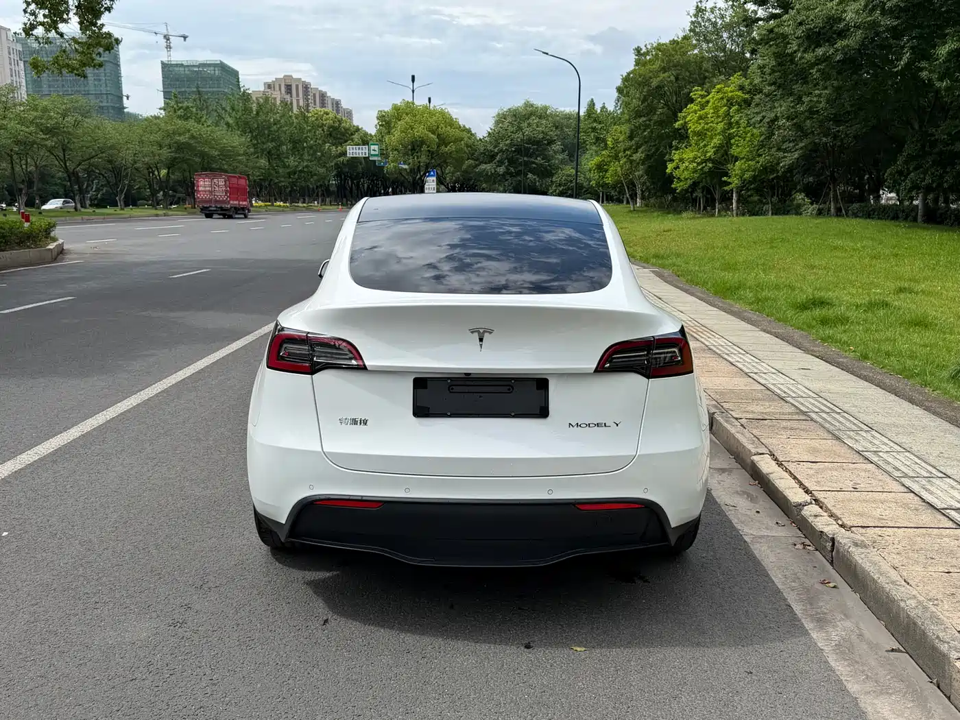 Фото 7 - Tesla Model Y