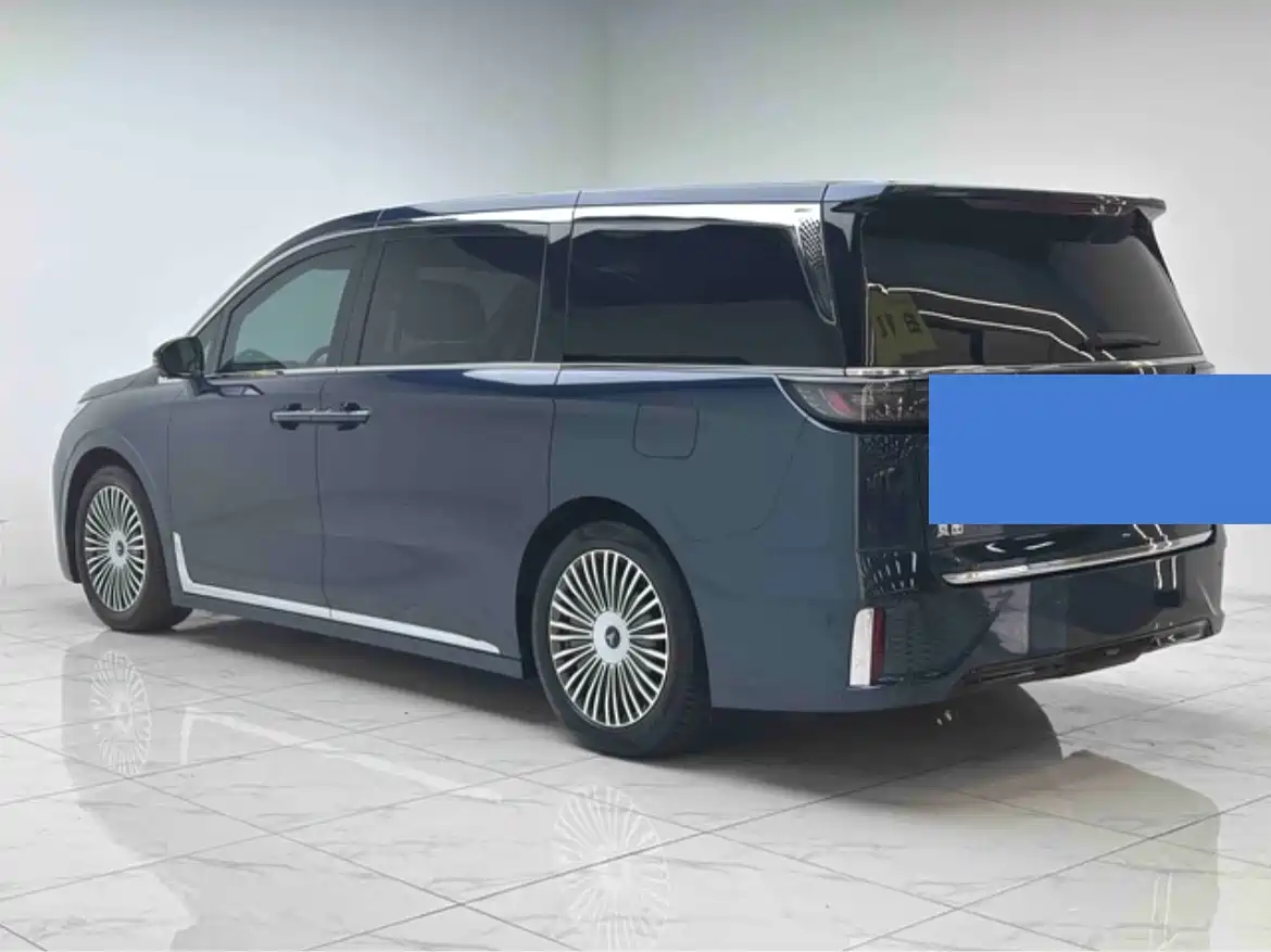 Voyah Auto Voyah Dreamer 2025 PHEV AWD Flagship Kunpeng Edition фото 6