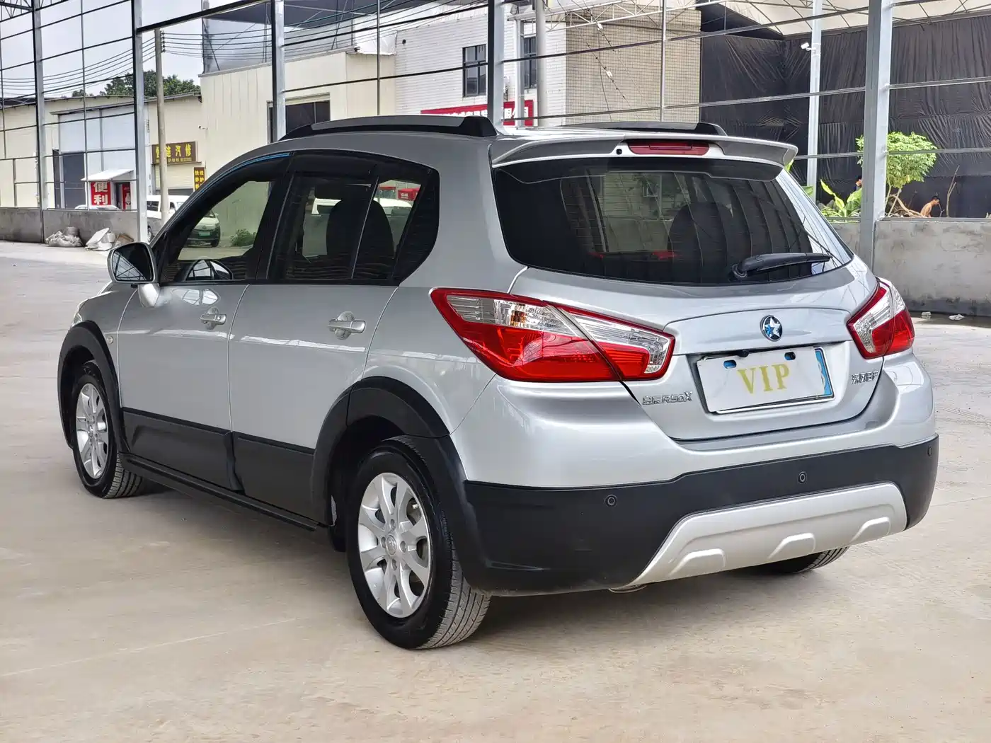 Venucia R50X 2014 2013 1.6L Automatic