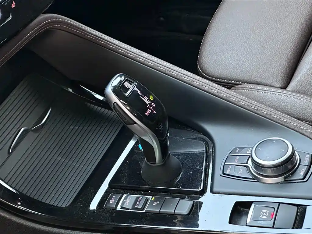 BMW X2 2022 sDrive25i M Sport Package фото 11
