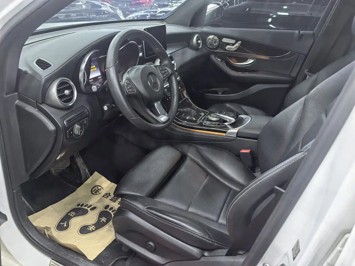 Mercedes-Benz GLC 2017 GLC 260 4MATIC Dynamic фото 9