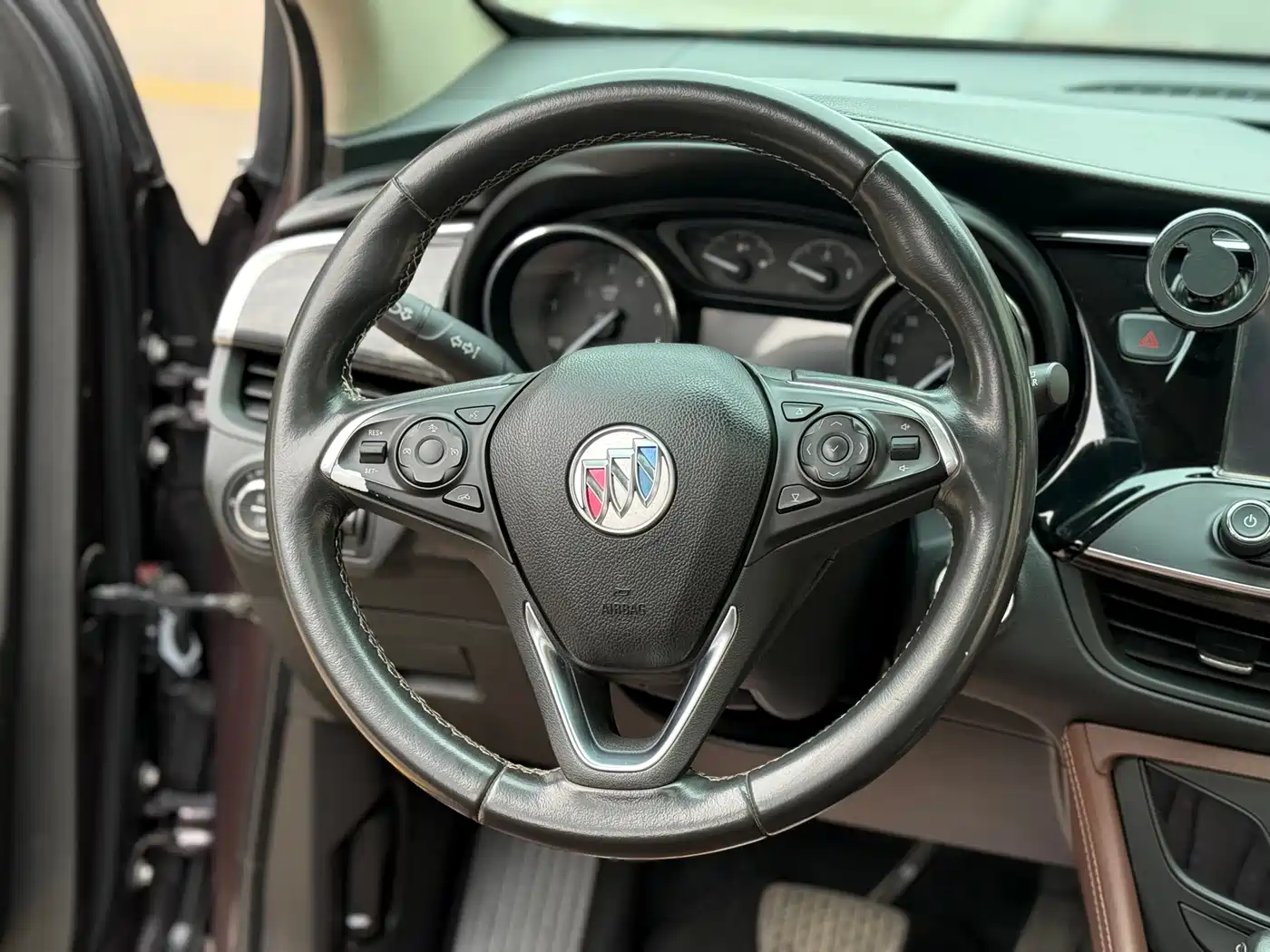Buick Envision Plus 2016 28T 4WD Luxury фото 5