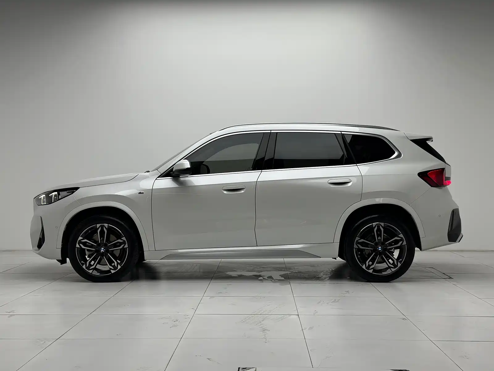 Фото 21 - BMW X1
