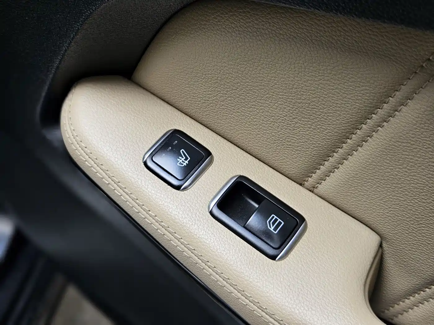 Mercedes-Benz E-Class 2011 E 300 L Fashion Premium фото 25