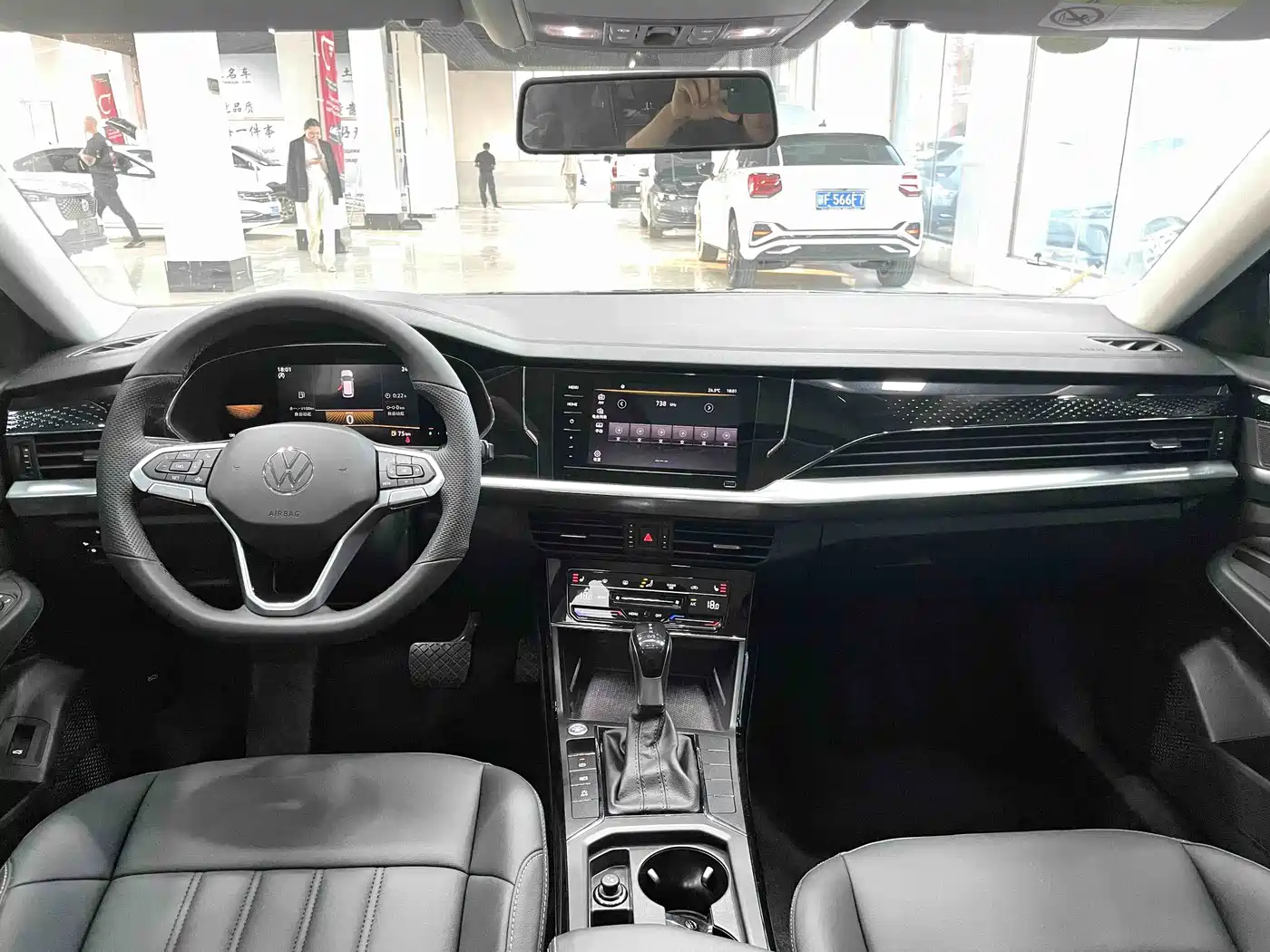 Volkswagen Passat 2023 280TSI Business Edition фото 9