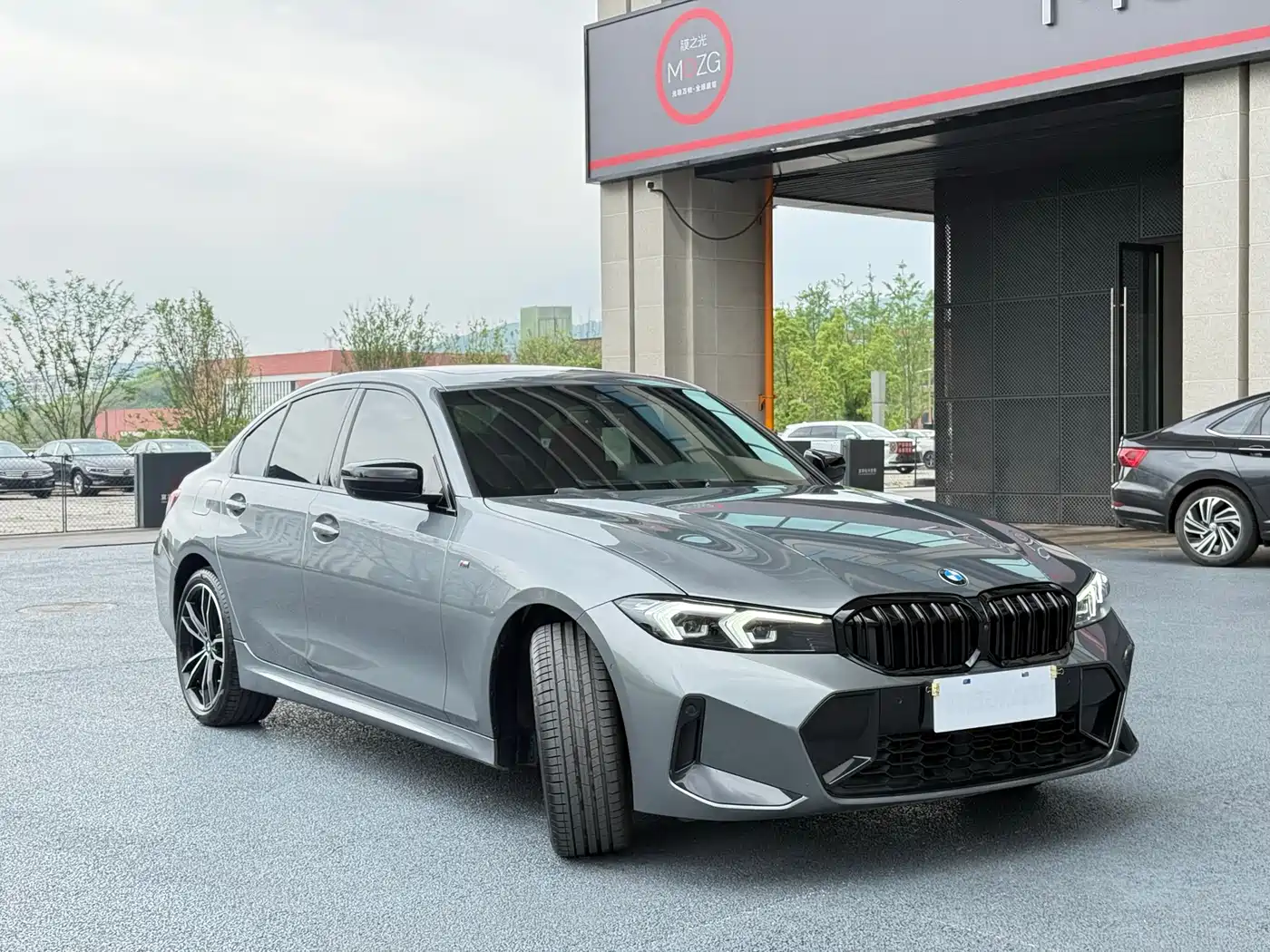 BMW 3 Series 2023 325i M Sport Black Night Package фото 3