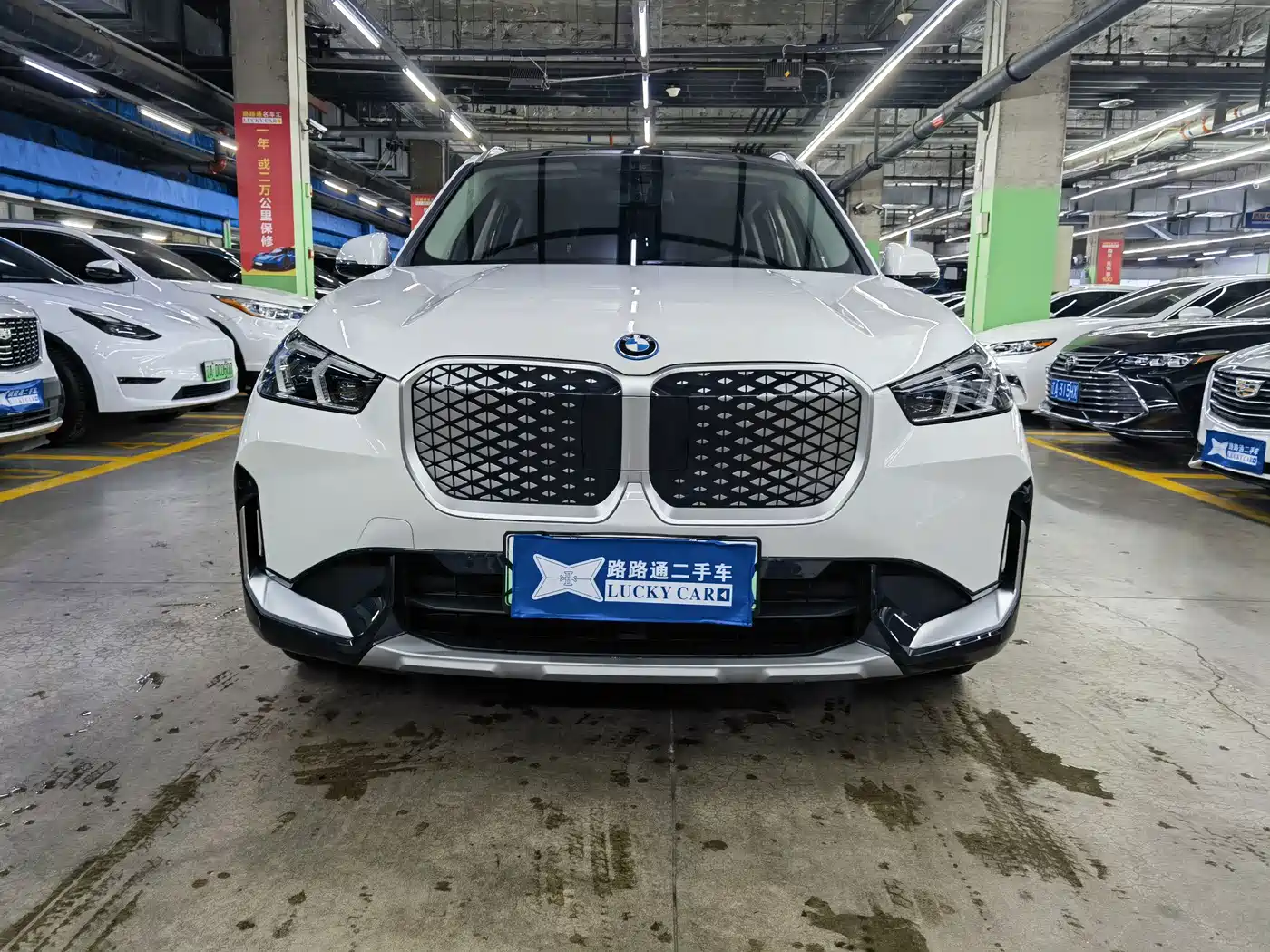 BMW iX1 2025 2025 xDrive30L X Design Package