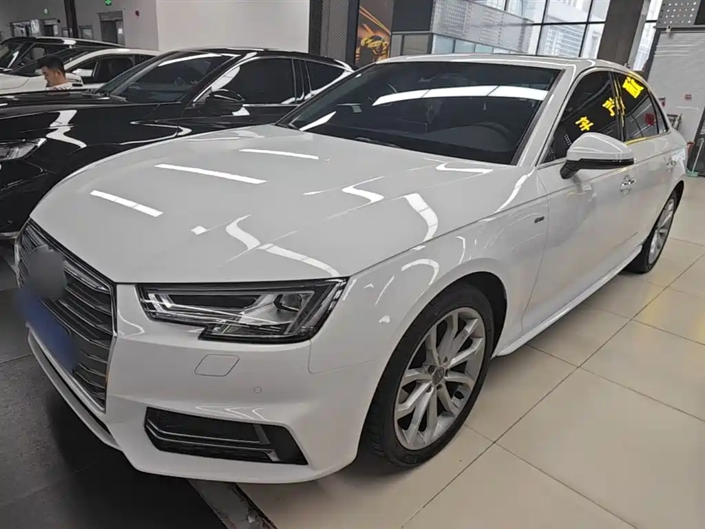 Audi A4L 2018 30th Anniversary 40 TFSI Fashion